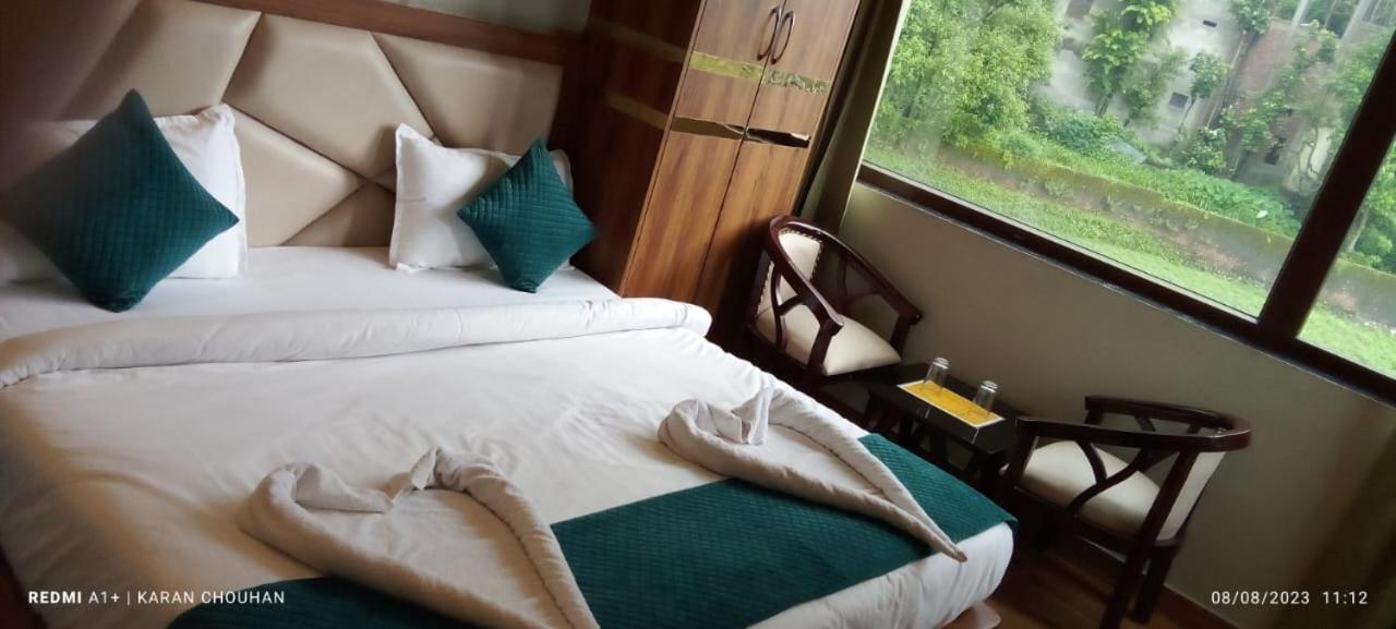 Hotel & Hostel Vimal Ganga Rishīkesh Екстериор снимка