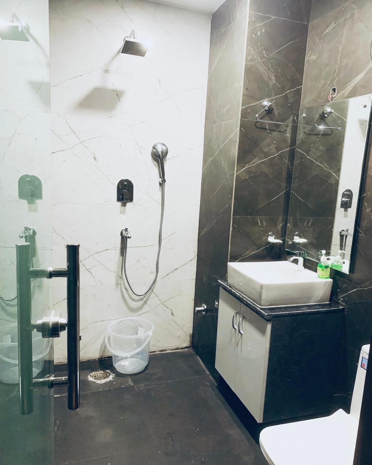 Hotel & Hostel Vimal Ganga Rishīkesh Екстериор снимка