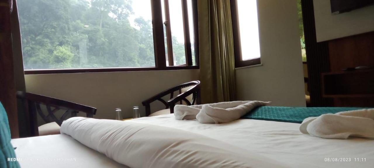 Hotel & Hostel Vimal Ganga Rishīkesh Екстериор снимка
